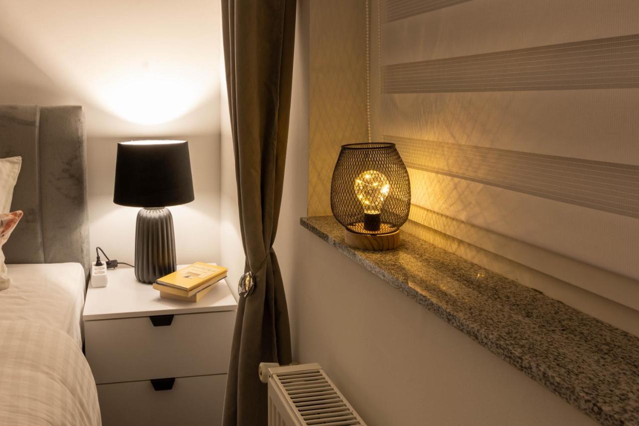 Apartmani Sun & Moon Бйеловар Екстериор снимка