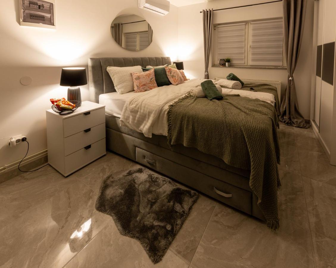 Apartmani Sun & Moon Бйеловар Екстериор снимка