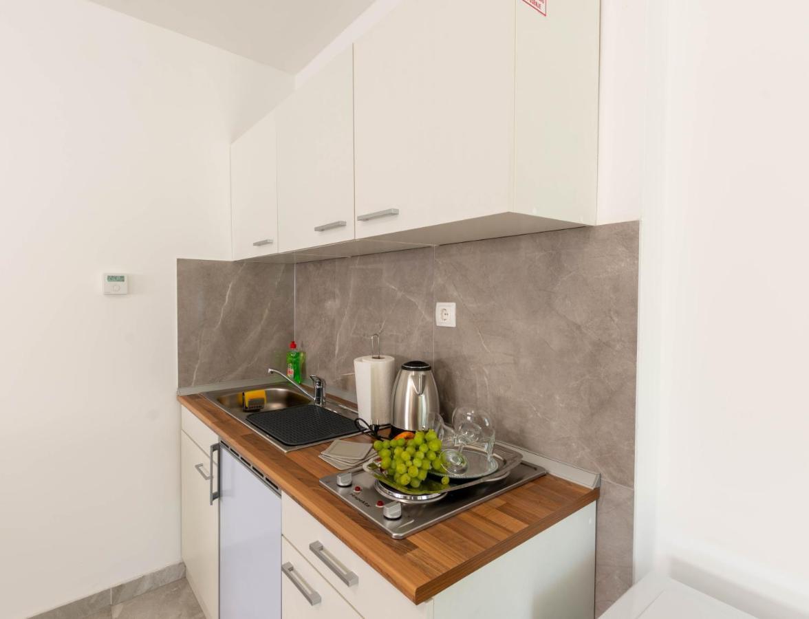 Apartmani Sun & Moon Бйеловар Екстериор снимка
